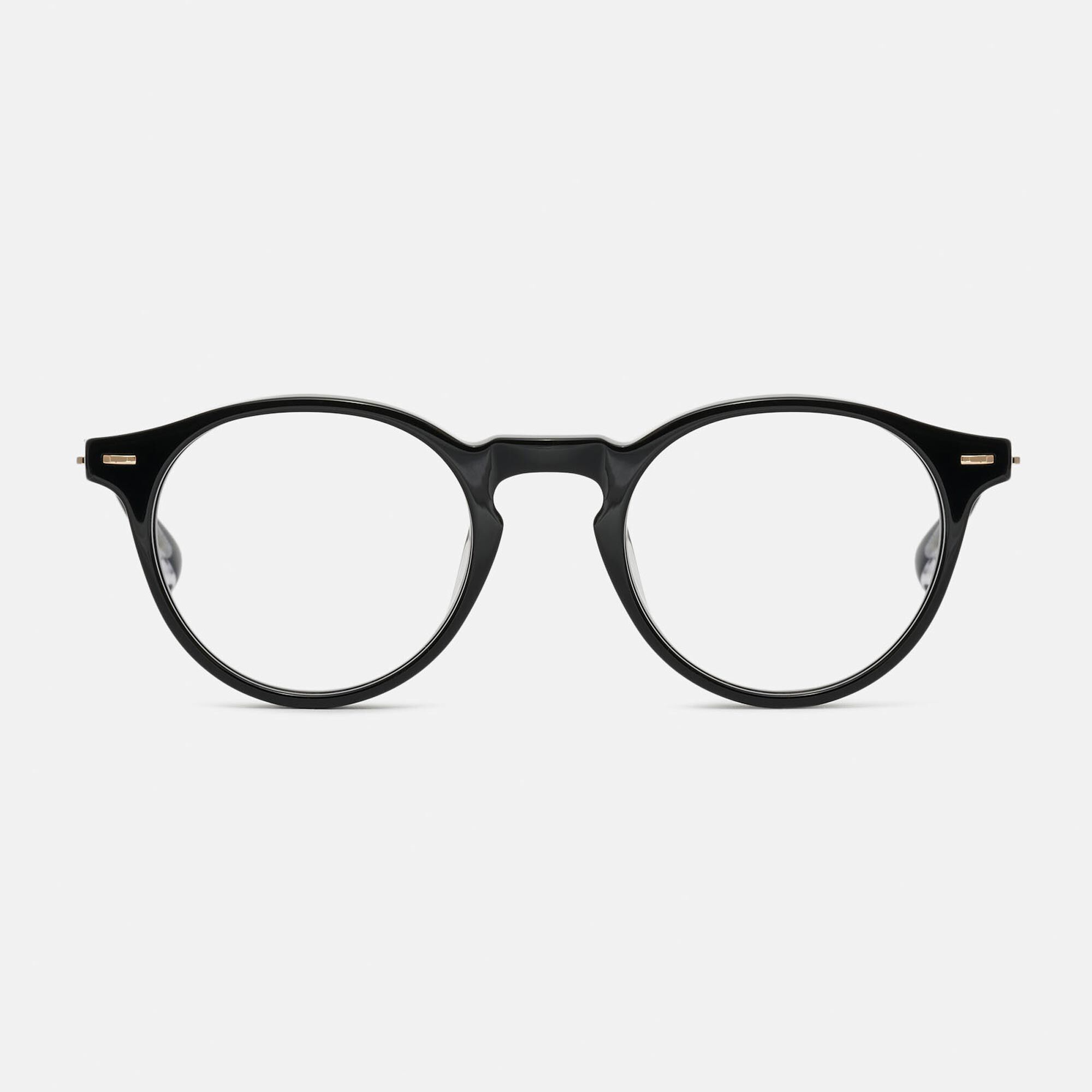 m&oacute; STUDIO 004